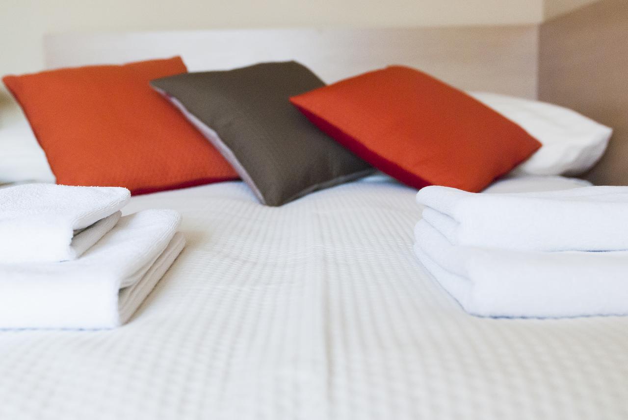 Stratus Bed & Breakfast 2*